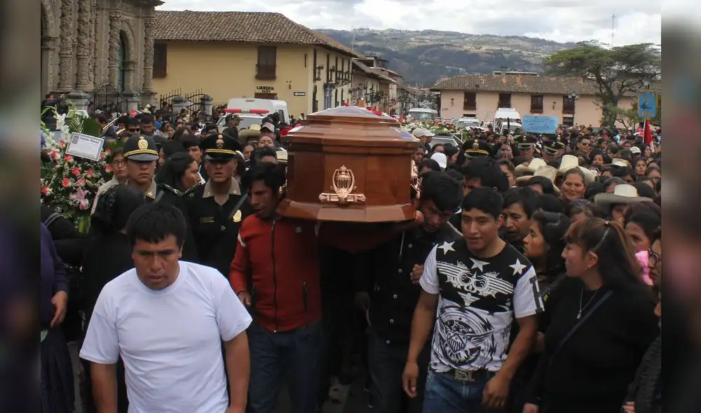 Multitud despide a Juanita Mendoza en Cajamarca