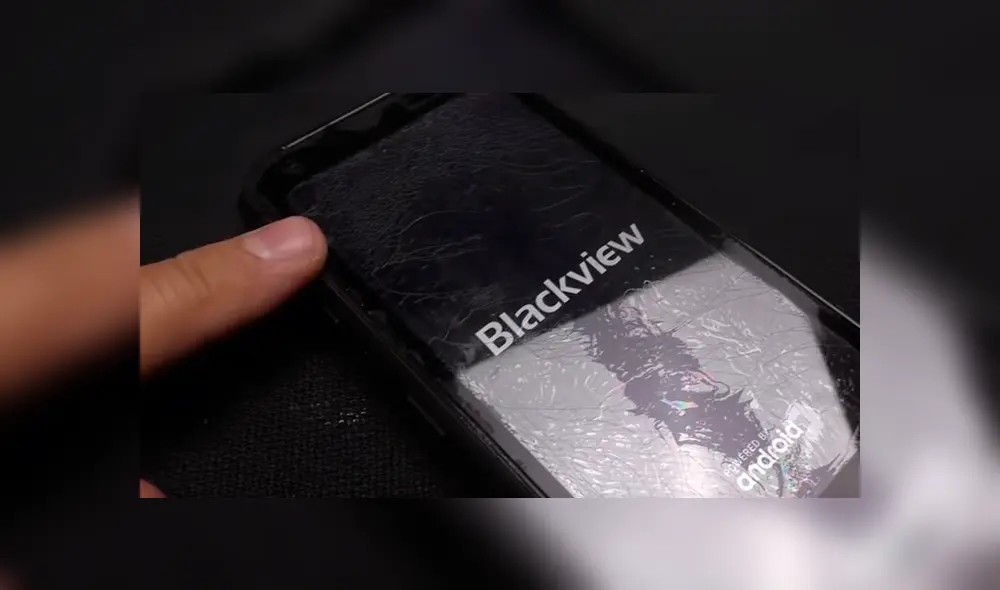 Desliza para ver el desenlace de este video viral de YouTube. Foto: Captura.