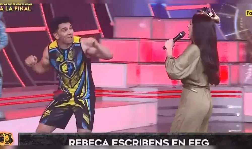 Rebeca Escribens llama “pedazos de adefesio” a conductores de “EEG” en divertido sketch Rebeca Escribens llama “pedazos de adefesio” a conductores de “EEG” en divertido sketch