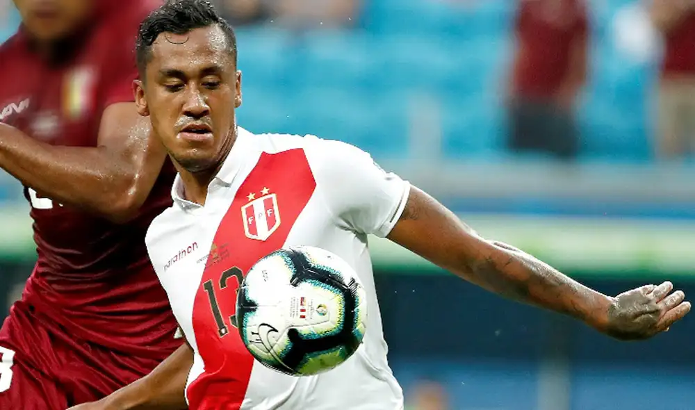 Por acumulación de tarjetas amarillas, Renato Tapia no estuvo en el partido ante Argentina. Foto: EFE