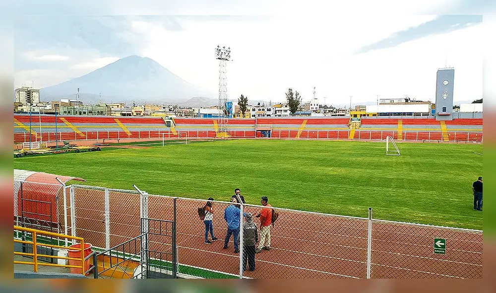 añejo. Escenario fue inaugurado en 1940. Ayer recibió visita de comitiva de la FPF. añejo. Escenario fue inaugurado en 1940. Ayer recibió visita de comitiva de la FPF.