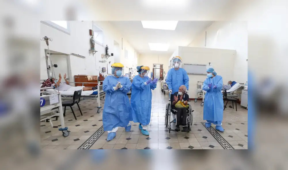 Pacientes de más de 90 años también lograron recuperarse del nuevo coronavirus. Foto: Minsa Pacientes de más de 90 años también lograron recuperarse del nuevo coronavirus. Foto: Minsa