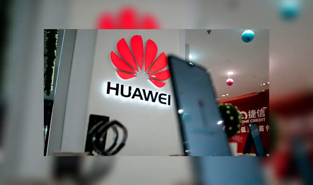 Chinos dejan sus iPhones para usar Huawei Chinos dejan sus iPhones para usar Huawei