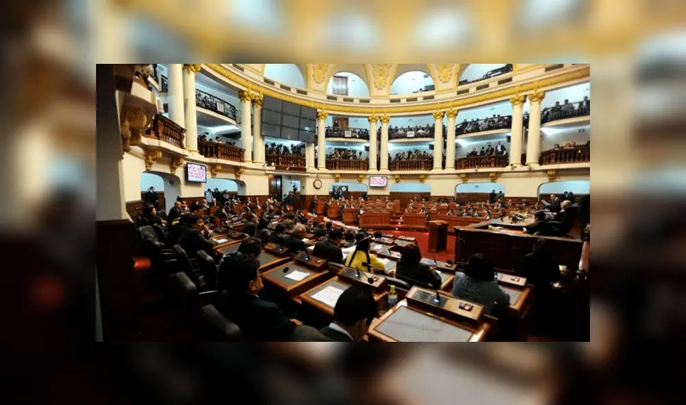 El País se pronunció sobre situación política del Perú. Foto: Congreso de la República