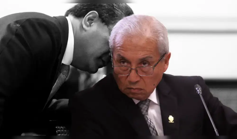 "Sí se puede abrir investigación contra Chávarry", considera Ronald Gamarra