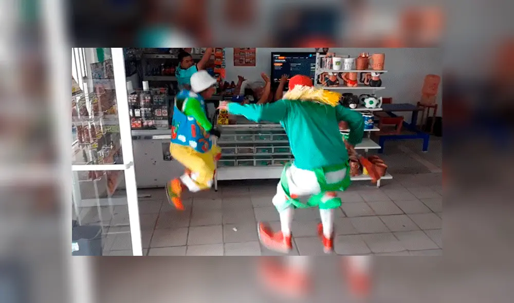 Facebook viral: dueño de tienda creyó que payasos le robarían, pero pasó esto [VIDEO]