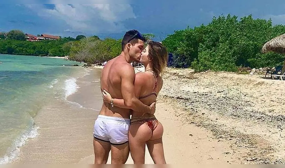 Flavia Laos se divierte sola en fiesta y casi besa en la boca a mujer [VIDEO]
