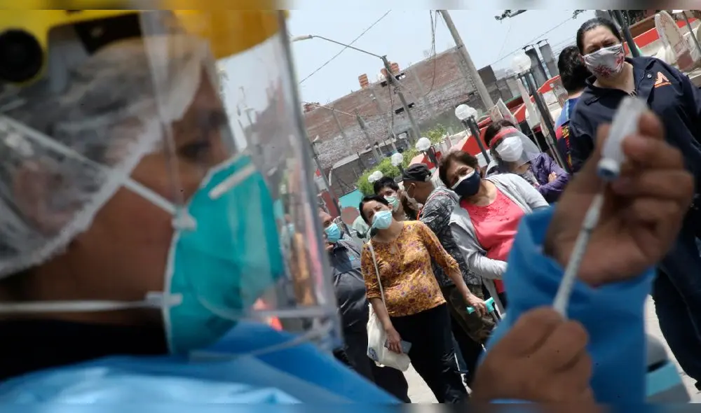 Mantener las campañas de vacunación es la única manera de prevenir el avance de la difteria, indican especialistas. (Foto: John Reyes / La República)