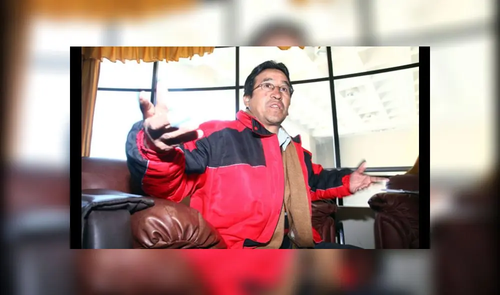 Ex alcalde y ex dirigentes de Espinar vuelven al banquillo de acusados Ex alcalde y ex dirigentes de Espinar vuelven al banquillo de acusados