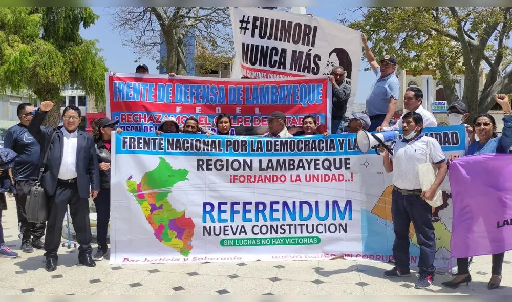 Plantón se realizó en la plazuela Elías Aguirre de Chiclayo (La República).