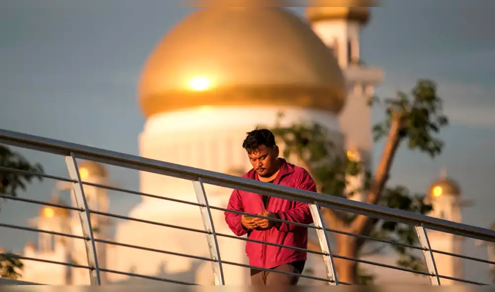 Brunéi: Entra en vigor ley que castiga relaciones homosexuales con lapidación