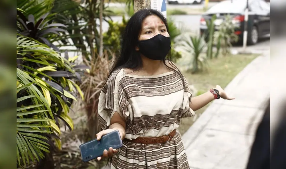 Ciudadanos de Cusco permanecen encerrados en hotel de Lima porque su alcalde no paga estadía. Créditos: Marco Cotrina / La República. Ciudadanos de Cusco permanecen encerrados en hotel de Lima porque su alcalde no paga estadía. Créditos: Marco Cotrina / La República.