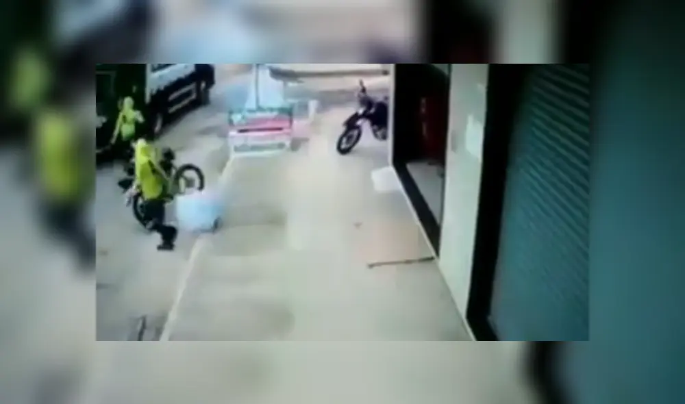 Desliza para ver los detalles del video viral publicado en Facebook. Foto: Captura.