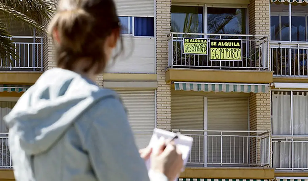 Bono. El 70% del subsidio se destinará al alquiler; mientras que el 30% se ahorrará para la cuota inicial de una primera vivienda. Bono. El 70% del subsidio se destinará al alquiler; mientras que el 30% se ahorrará para la cuota inicial de una primera vivienda.