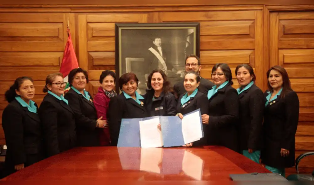 Enfermeras suspenden huelga tras reunión con Minsa