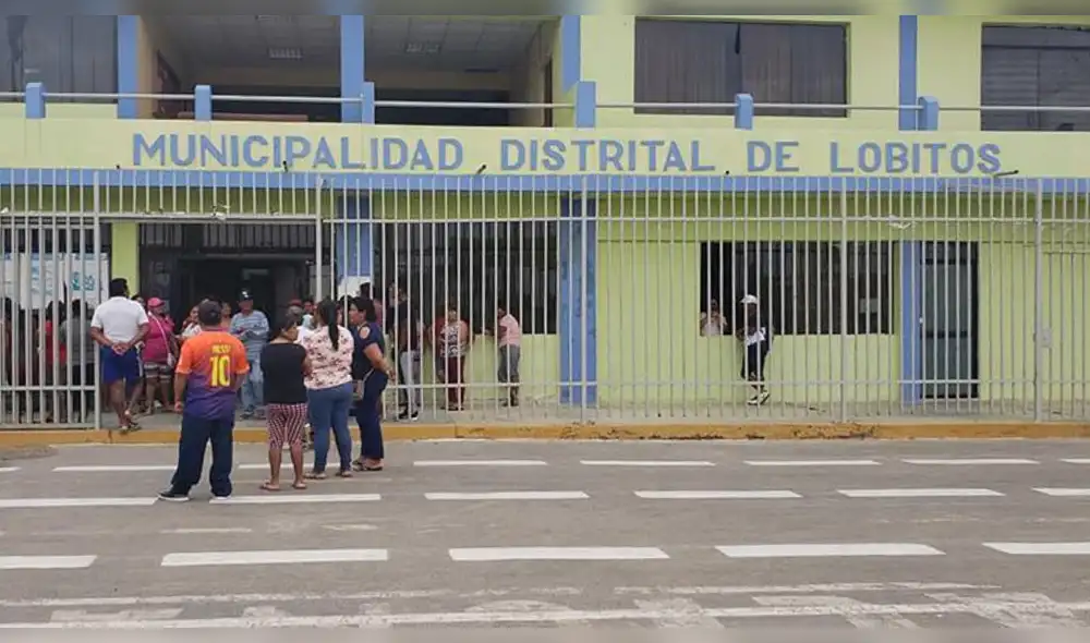 Alcalde acudió a la comisaría para interponer la denuncia.