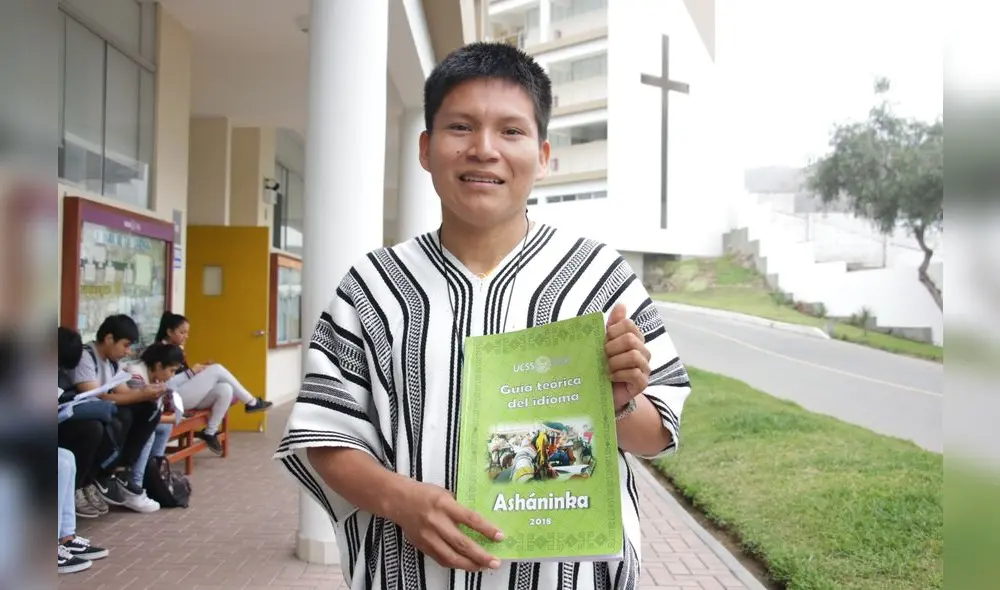 Zaqueo Mochi Urrea: “Los niños tienen la ilusión de recuperar su idioma a través del canto” Zaqueo Mochi Urrea: “Los niños tienen la ilusión de recuperar su idioma a través del canto”