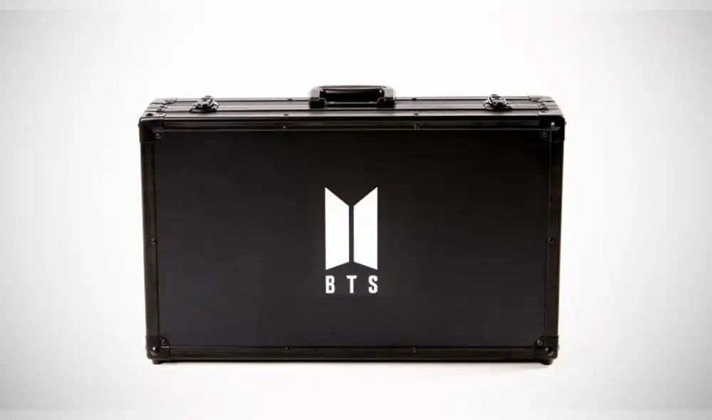 Artículos de BTS se vendieron por miles de dólares. Dinero apoyará a músicos en necesidad. Artículos de BTS se vendieron por miles de dólares. Dinero apoyará a músicos en necesidad.