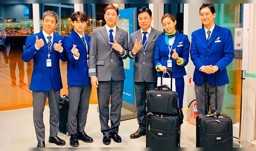 iKON: Song Yun Hyeong participa en el show reality "Cabin Crew".