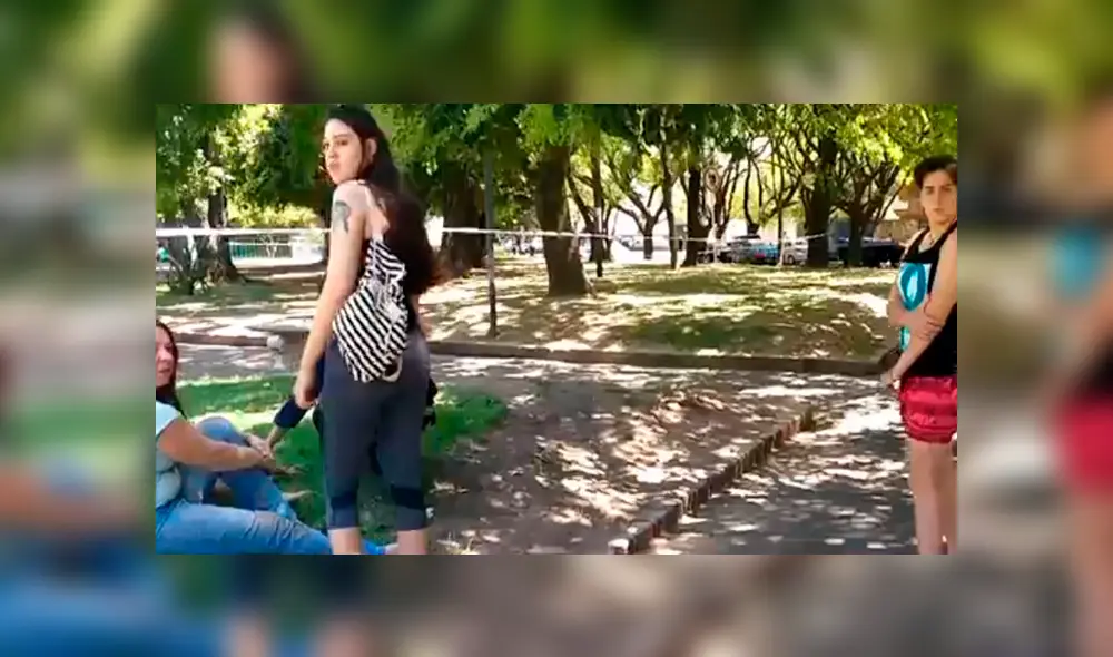 Perro muere al recibir una descarga eléctrica mientras paseaba por una plaza