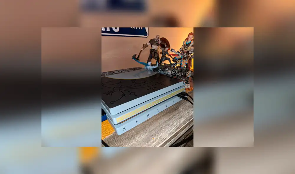 Y una consola totalmente nueva, con el diseño de God of War.