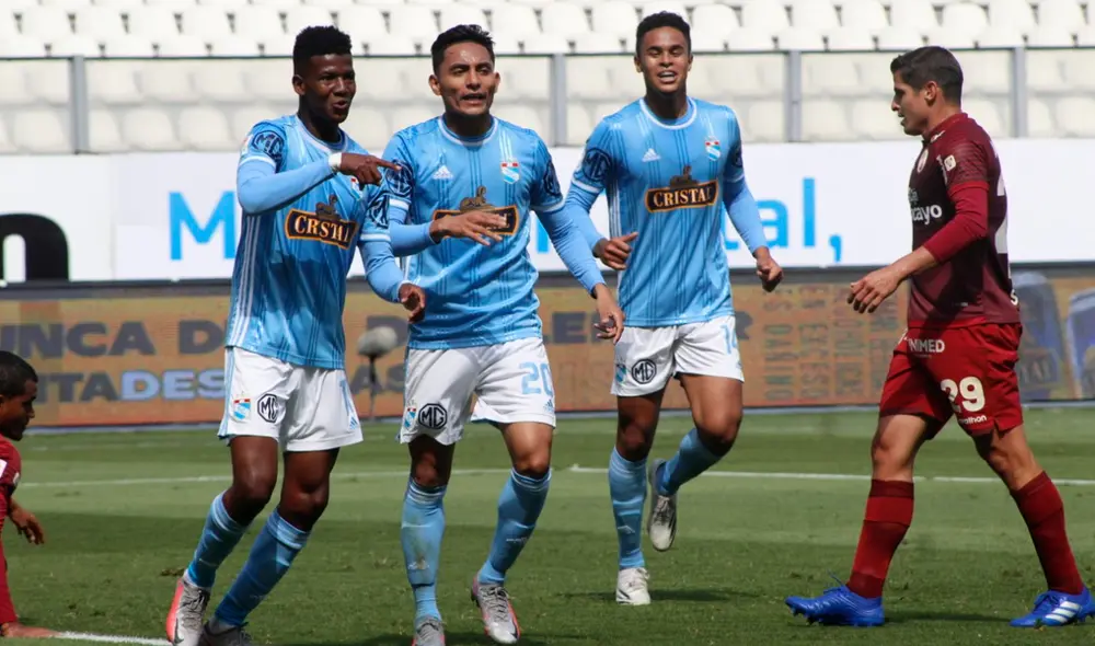 Universitario juega con Sporting Cristal en el estadio Nacional por la fecha 18 del Torneo Apertura de la Liga 1 Movistar. Foto: Twitter