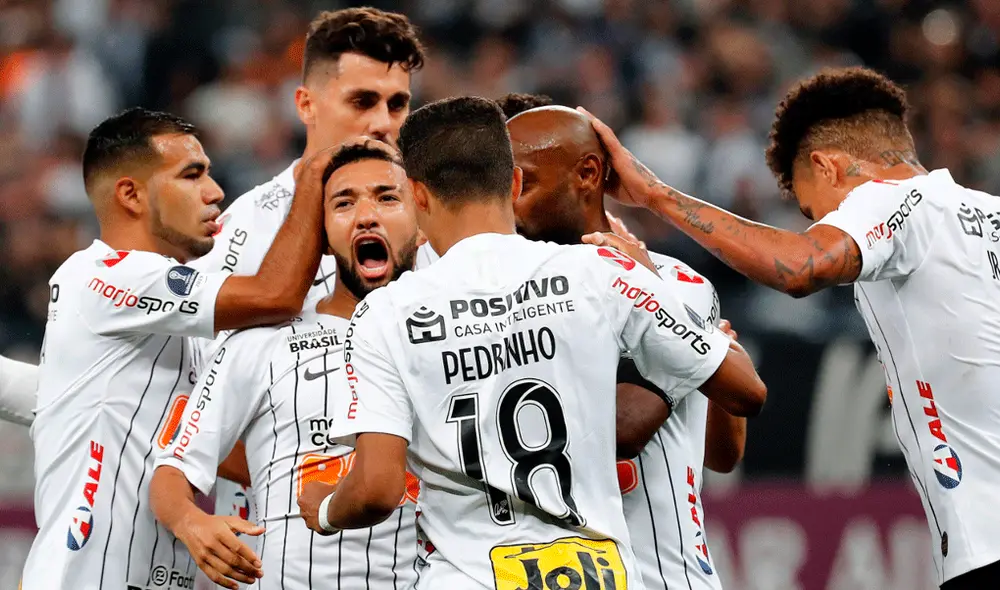 Sigue aquí EN VIVO ONLINE el Internacional vs. Corinthians, con la presencia de Paolo Guerrero, por la fecha 14 del Brasileirao. | Foto: EFE Sigue aquí EN VIVO ONLINE el Internacional vs. Corinthians, con la presencia de Paolo Guerrero, por la fecha 14 del Brasileirao. | Foto: EFE