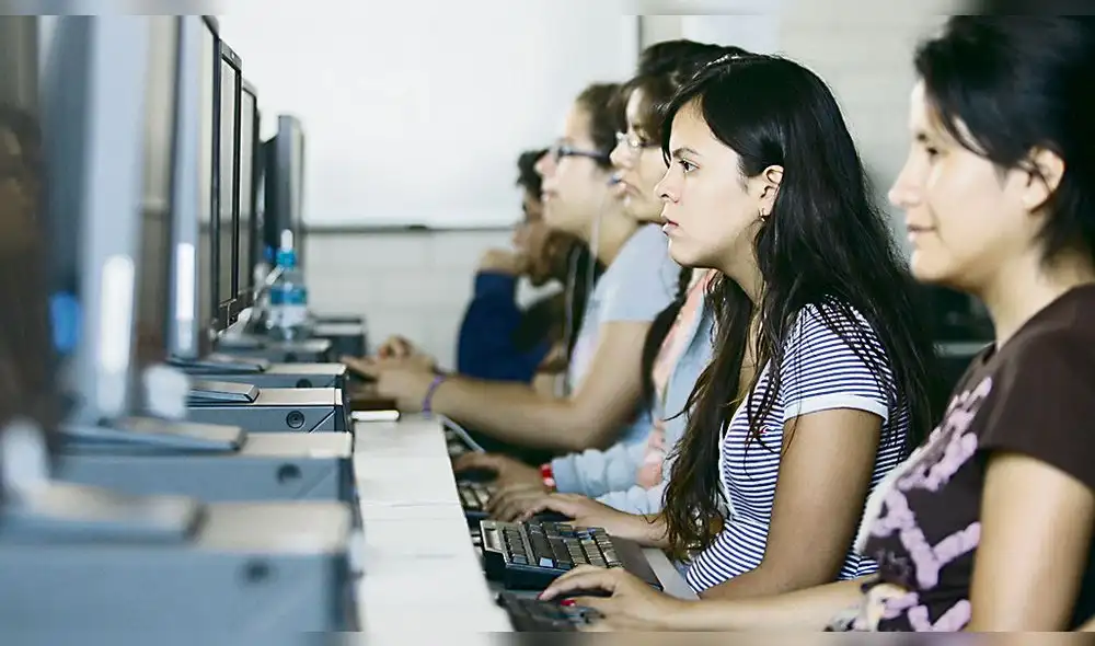 MUJERES QUE TRABAJAN COMPUTADORAS EDUCACION
PUBLICADO 31-05-12 REPUBLICA MUJERES QUE TRABAJAN COMPUTADORAS EDUCACION
PUBLICADO 31-05-12 REPUBLICA