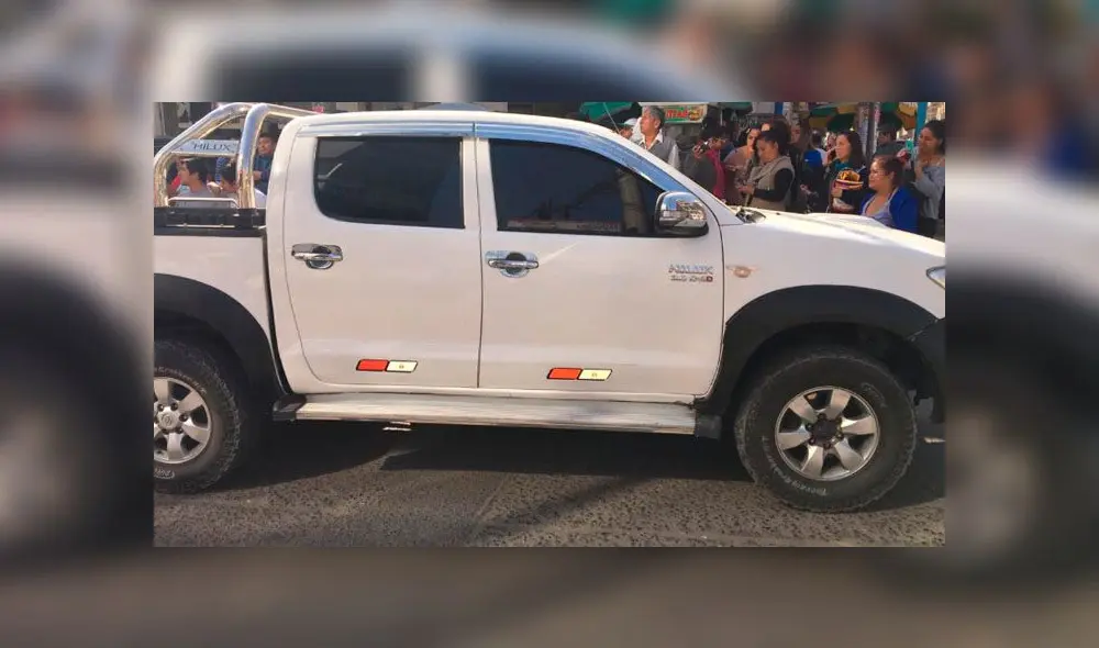 Delincuentes mantuvieron retenidos a comerciantes cerca de 10 minutos hasta que la Policía los intervino. (Foto: PNP) Delincuentes mantuvieron retenidos a comerciantes cerca de 10 minutos hasta que la Policía los intervino. (Foto: PNP)