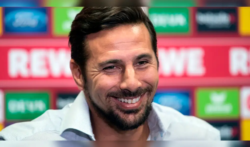 Claudio Pizarro terminará su carrera en el Werder Bremen [VIDEO]