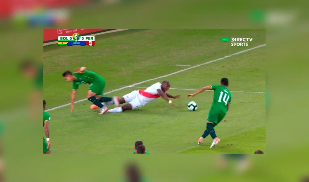 Perú vs. Bolivia: ¿Fue penal? La 'falta' sobre Advíncula que hizo dudar al Maracaná [VIDEO]