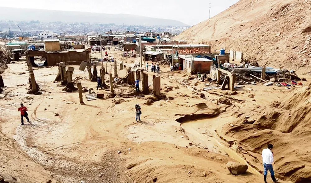 Desolación. Así luce la zona afectada por el huaico y la intensa lluvia que soportó Tacna la noche del viernes.