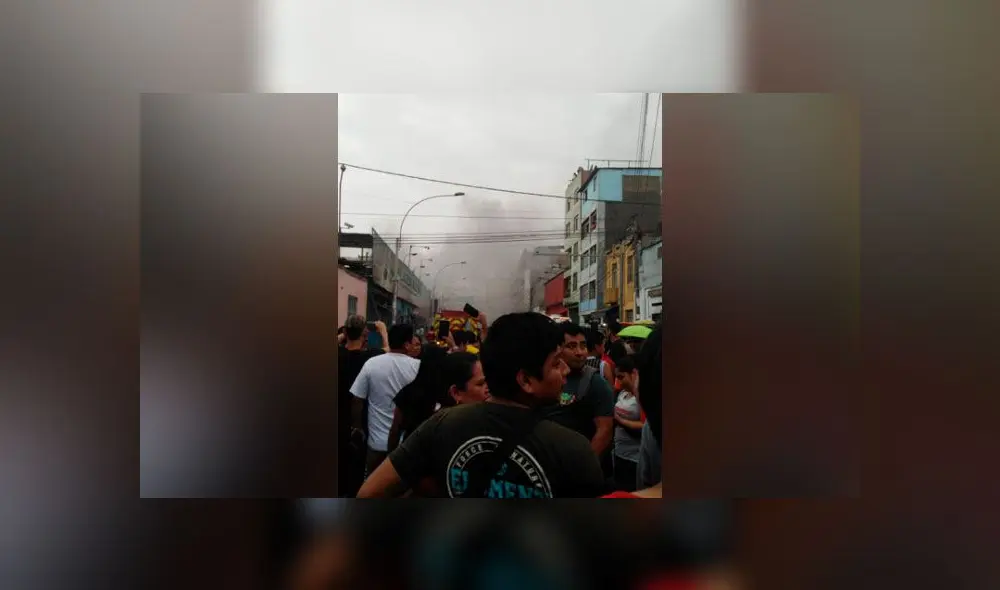 Incendio en el Cercado de Lima: bomberos tardaron 12 minutos en llegar por tráfico de fiestas [FOTOS y VIDEO]