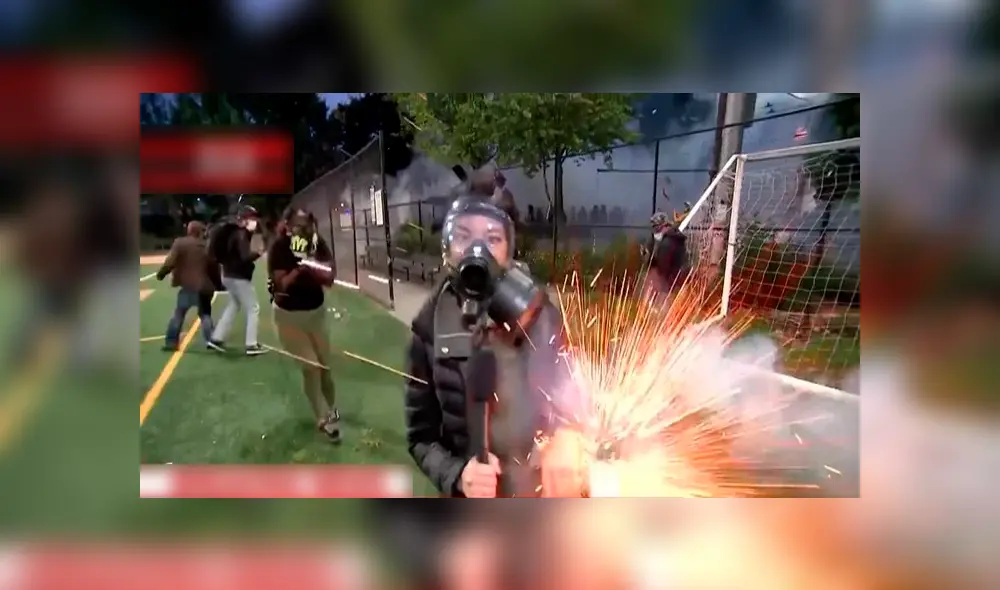 La cronista se encontraba en una cancha de béisbol cuando la Policía comenzó a reprimir a las personas que realizaban la protesta. La cronista se encontraba en una cancha de béisbol cuando la Policía comenzó a reprimir a las personas que realizaban la protesta.