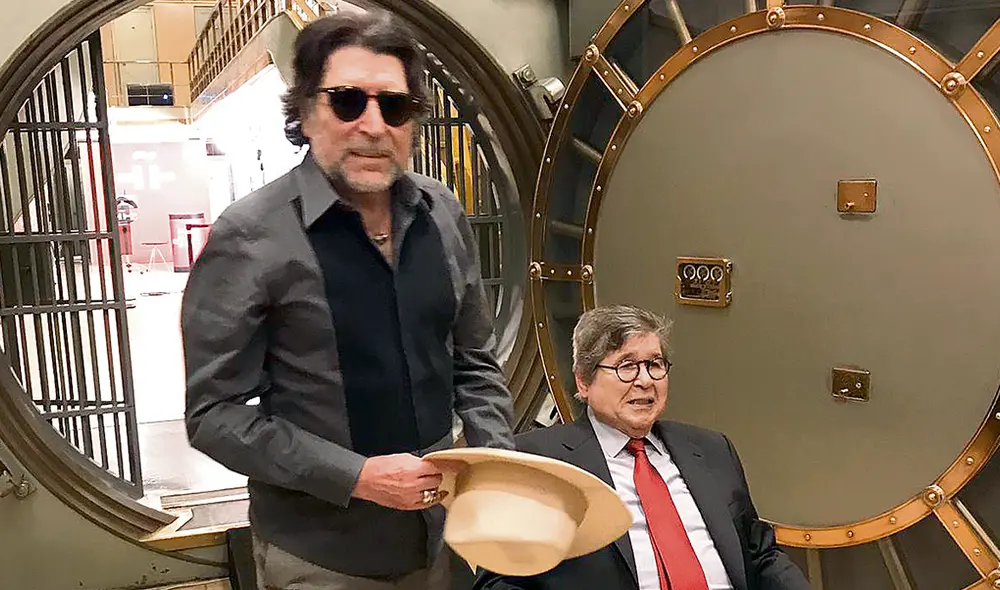 Dúo. Alfredo Bryce junto a Joaquín sabina, su “hermano”.