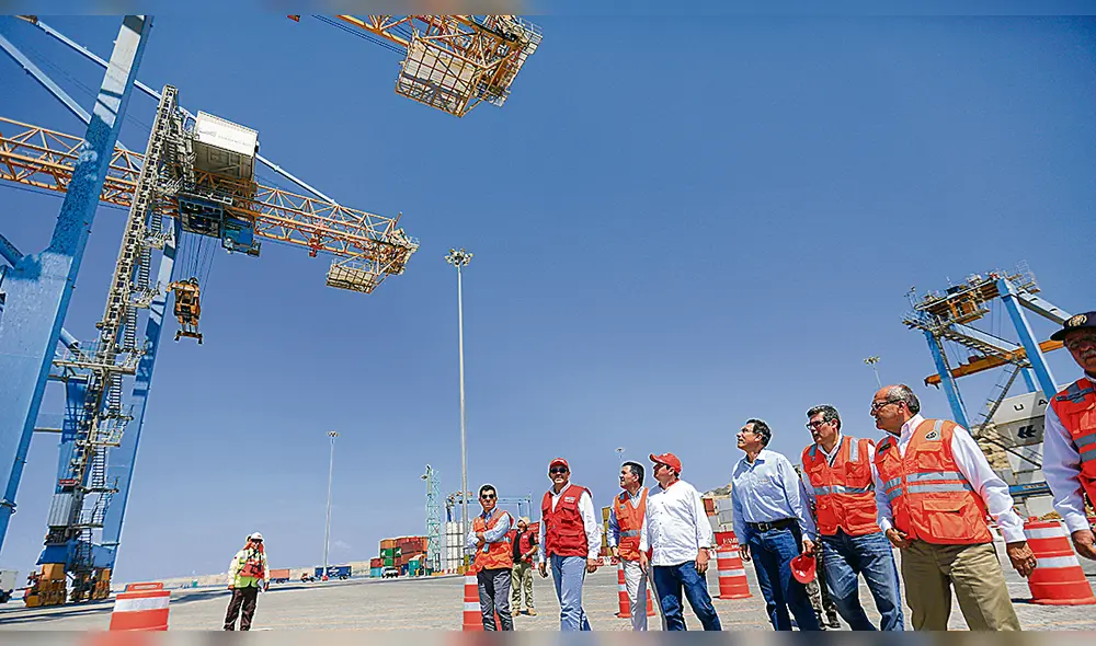 Itinerario. Presidente de la República recorrió algunas obras en Sechura y Paita. Itinerario. Presidente de la República recorrió algunas obras en Sechura y Paita.