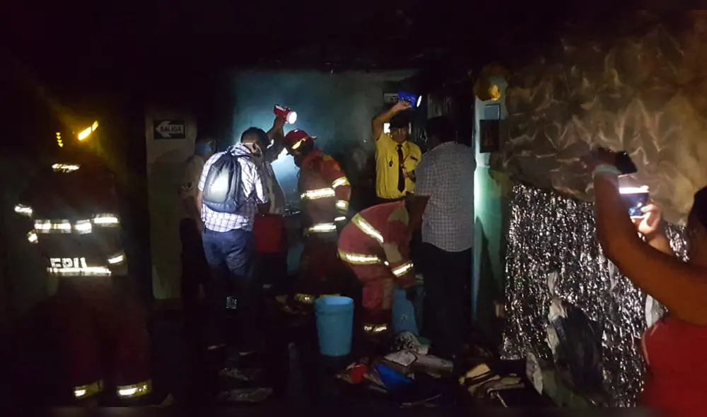 Chiclayo: incendio en el Hospital Almanzor Aguinaga de EsSalud  [VIDEO]
