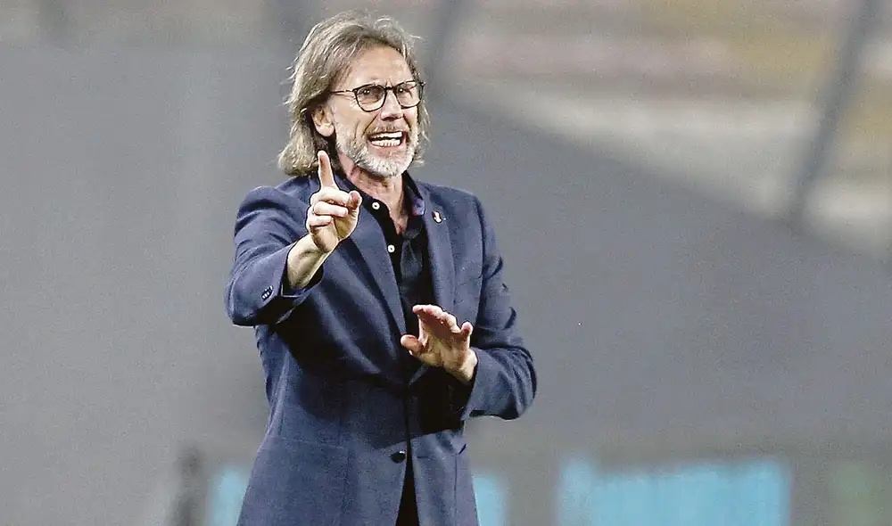 Ricardo Gareca ya prepara los cotejos frente a Chile y Argentina.