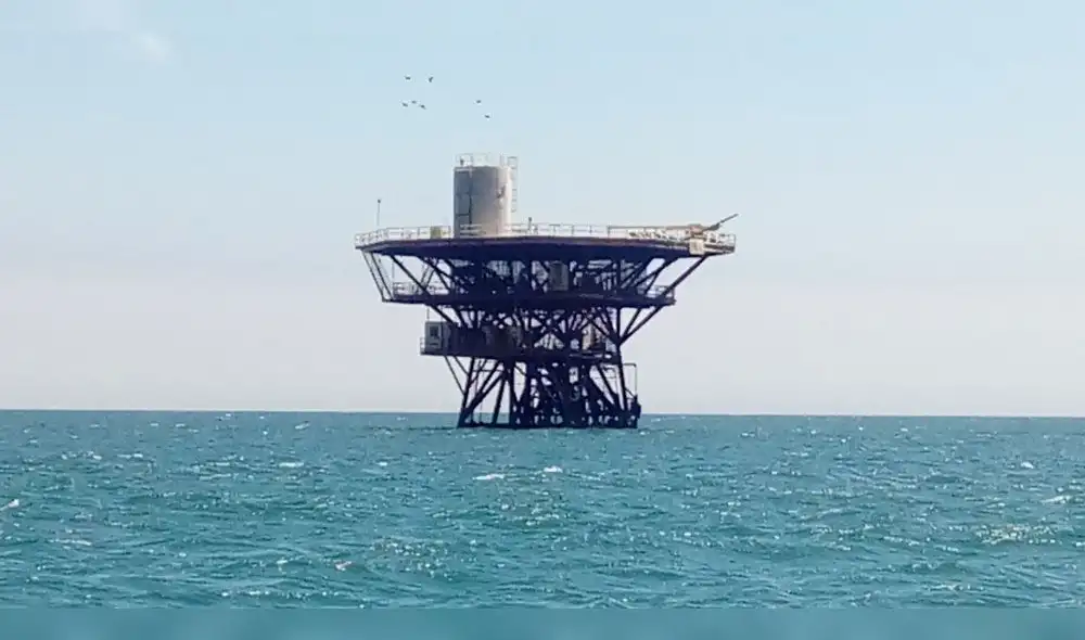 Talara: denuncian derrame de petróleo en caleta de Cabo Blanco 