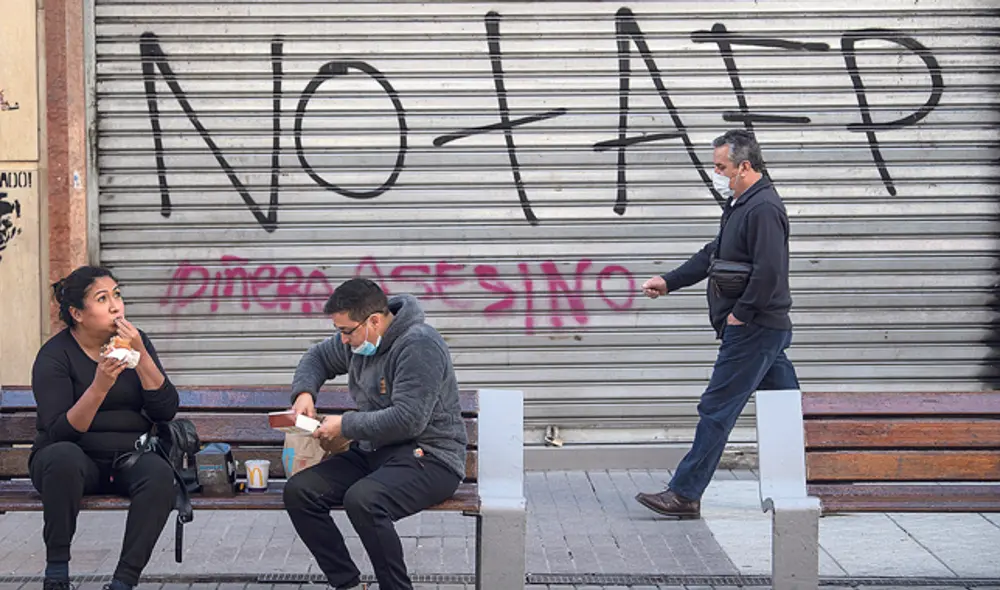 Dilema. Presidente prometió reforma de pensiones. Población exige su dinero. (Foto: AFP)