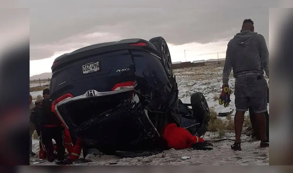 Jugadores de Binacional sufren accidente en vía Juliaca – Puno [FOTOS]