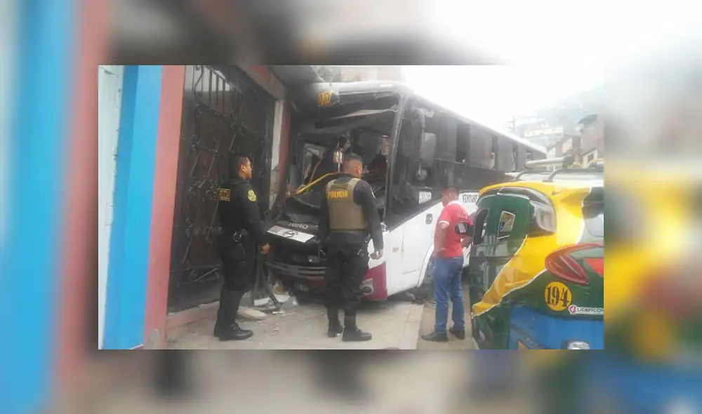 SJL choque vivienda accidente de tránsito SJL choque vivienda accidente de tránsito