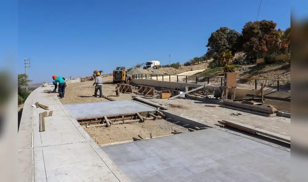 ARCC rehabilitan caminos vecinales para beneficiar a pobladores de Paita. (Foto: ARCC)