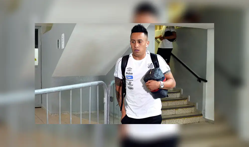Presidente del Santos aseguró que Christian Cueva tiene muchas posibilidades de irse del club. Presidente del Santos aseguró que Christian Cueva tiene muchas posibilidades de irse del club.