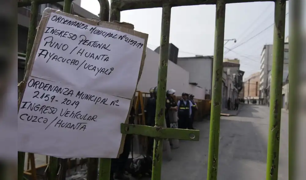 Mesa Redonda : nuevamente los comerciantes toman las calles de Lima. [FOTOS]