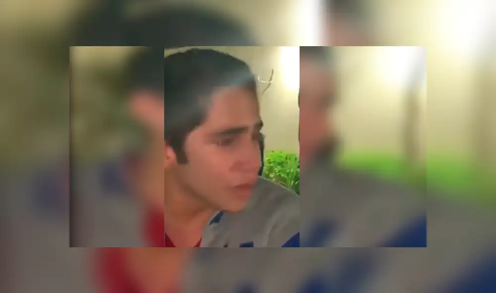 Amigos del joven captaron su insólita actitud tras enterarse de que la música de uno de sus grupos favoritos no está en Spotify.