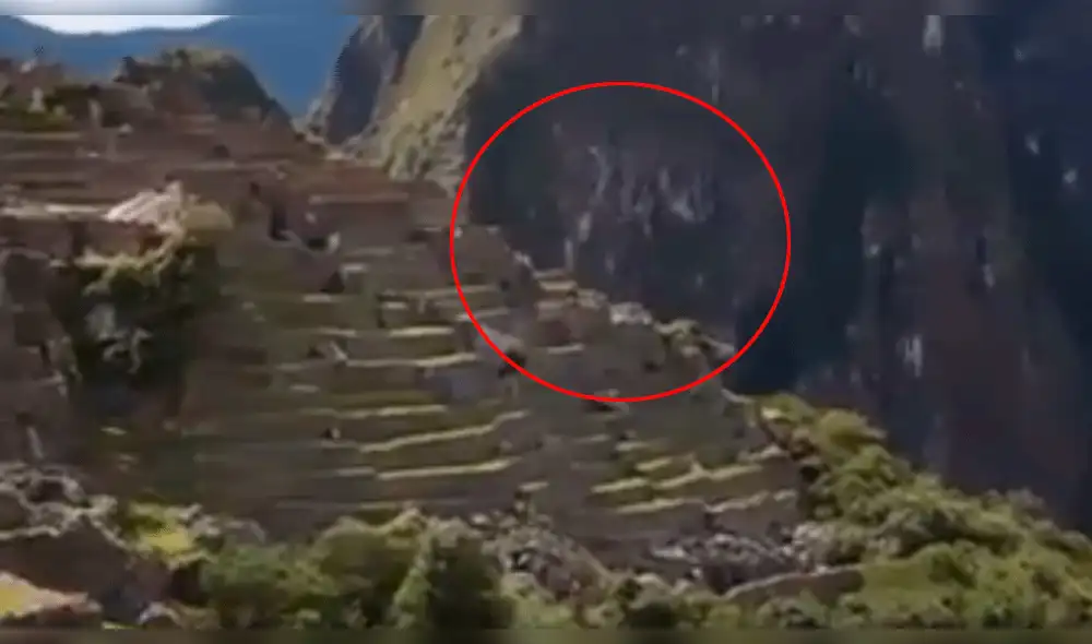 Vía Facebook: Fue como turista a Machu Picchu y grabó OVNI [VIDEO]