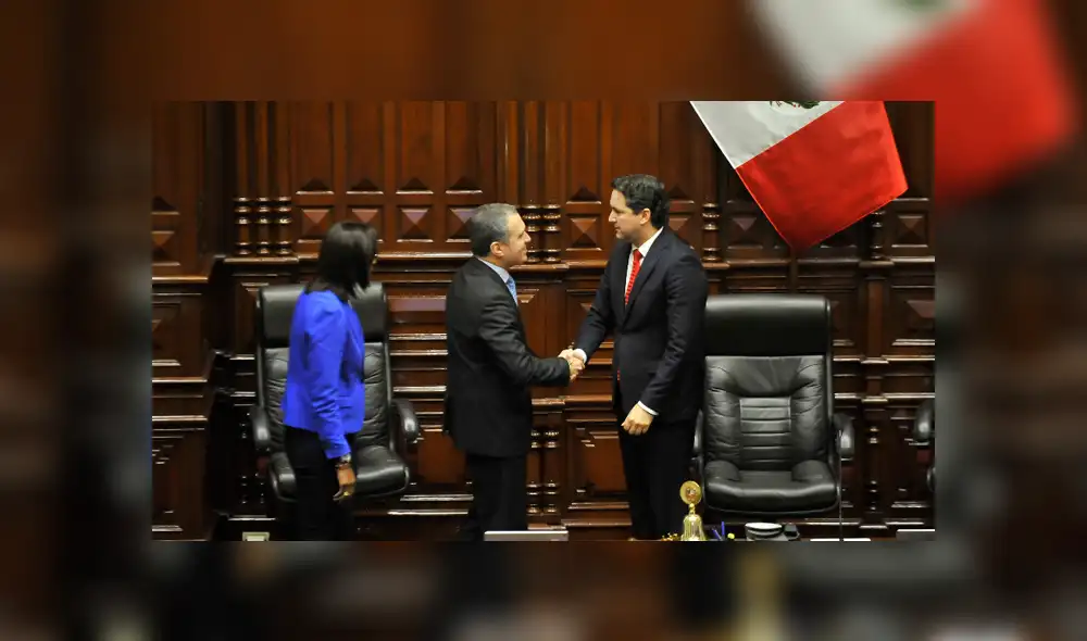 Pleno del Congreso continúa el debate de cuestión de confianza [EN VIVO]