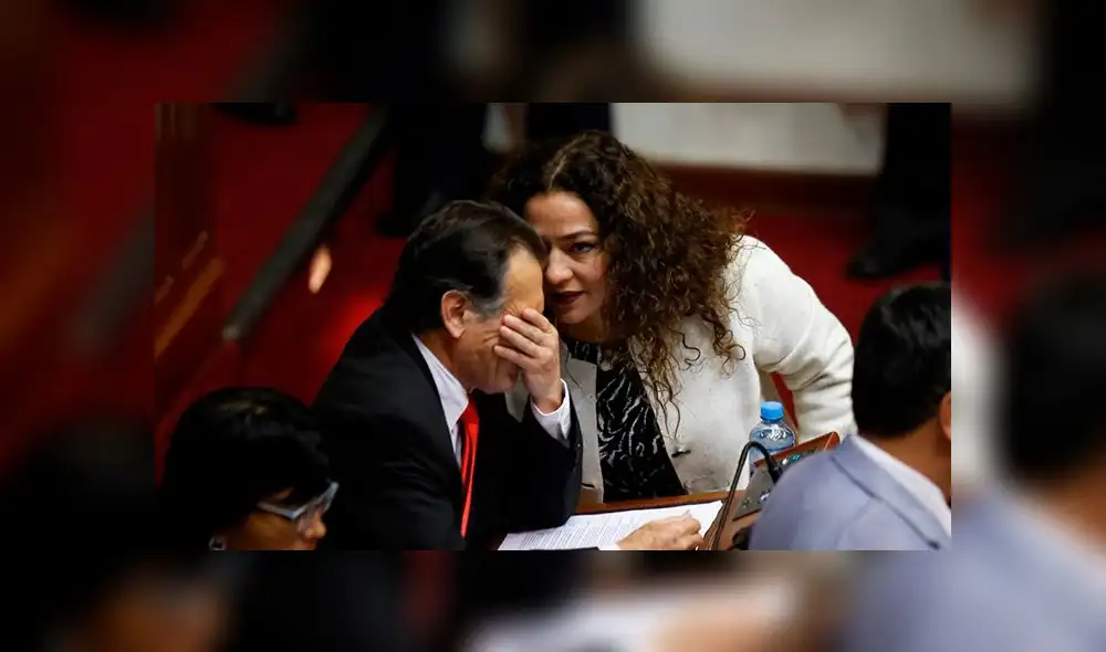 Cecilia Chacón: “Kenji Fujimori se ha convertido en el escudero de PPK”