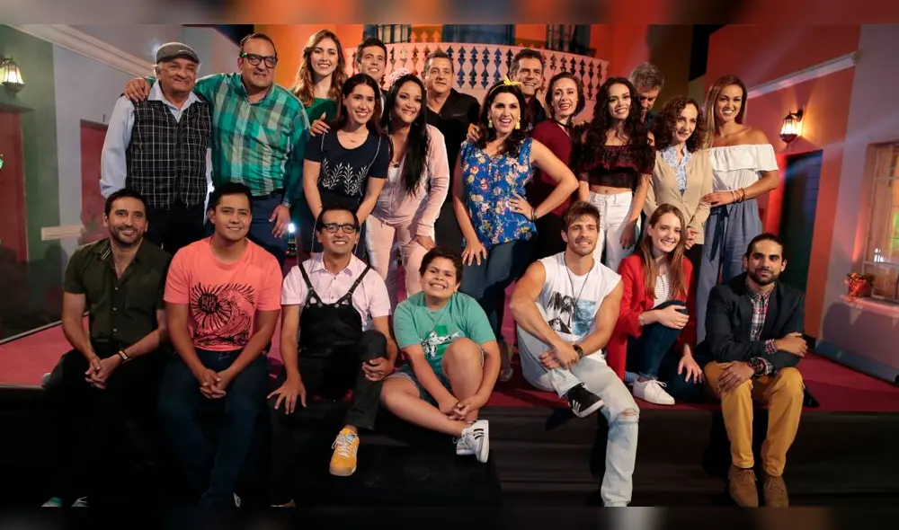 'Los Vílchez': Johnny emocionó a Viviana con su regalo de bodas [VIDEO]